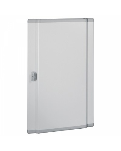 Дверь изогнутая металлическая Legrand 020554 в Бийске Аксессуары для стоек и шкафов Pintop.ru